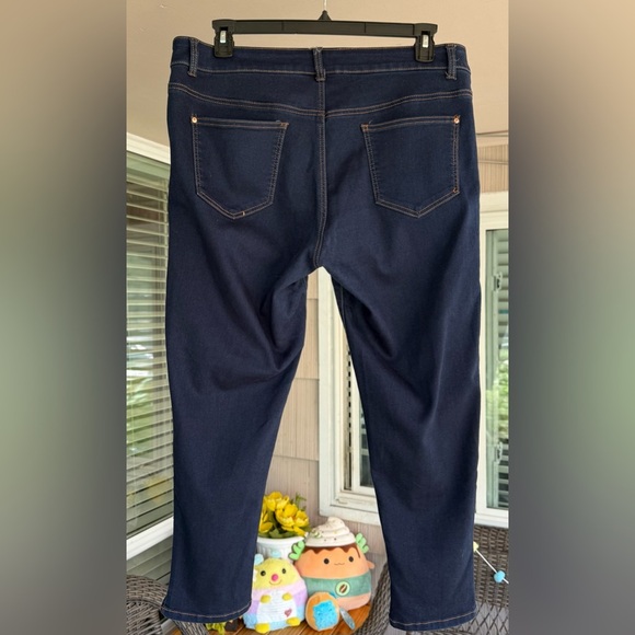 Blue Skinny Jeans with Sleek Fit - Picture 8 of 11